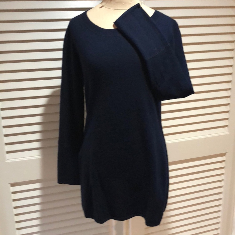 Cashmere tunic sweater.